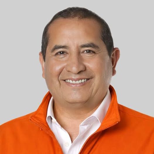 Dr. Oscar Claros